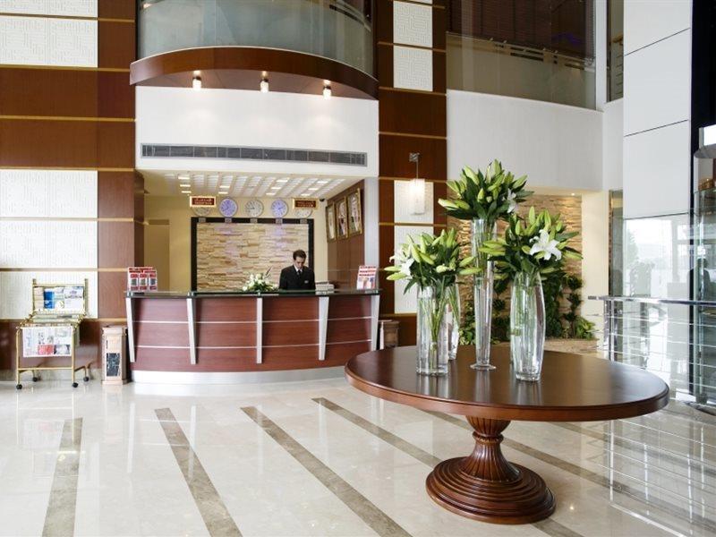 Eastyard Khobar Hotel - Formerly Ramada By Wyndham Khobar Exteriör bild