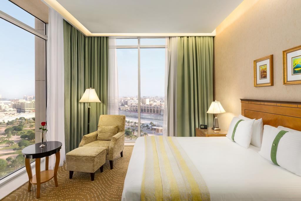Eastyard Khobar Hotel - Formerly Ramada By Wyndham Khobar Exteriör bild