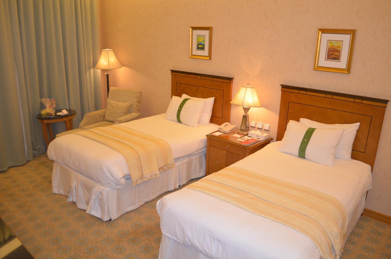 Eastyard Khobar Hotel - Formerly Ramada By Wyndham Khobar Rum bild