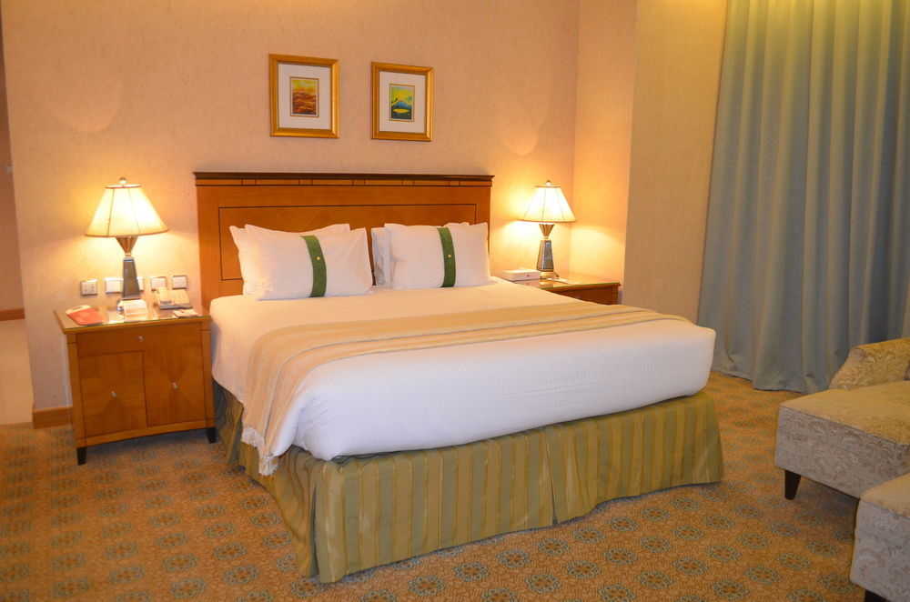 Eastyard Khobar Hotel - Formerly Ramada By Wyndham Khobar Exteriör bild