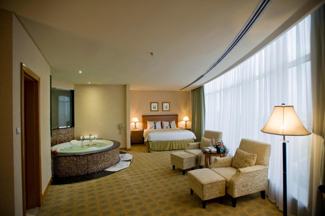 Eastyard Khobar Hotel - Formerly Ramada By Wyndham Khobar Rum bild